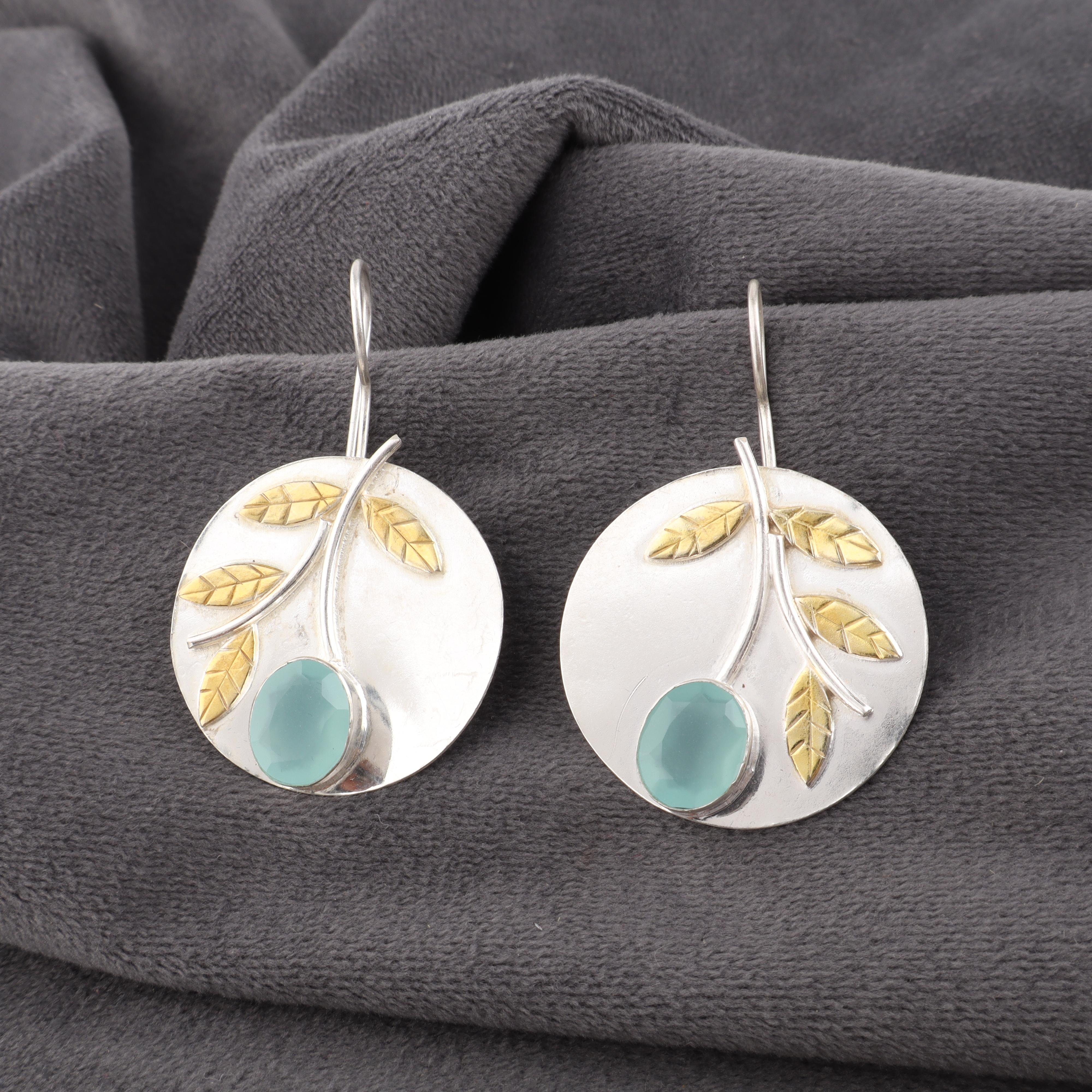 Aqua Chalcedony Handmade Gemstone Jewelry, 925 Solid Sterling Silver Earrings Unique Design Jewelry, For Women 1.73 inches синій
Aqua Chalcedony Handmade Gemstone Jewelry, 925 Solid Sterling Silver Earrings Unique Design Jewelry, For Women 1.73 inches синій