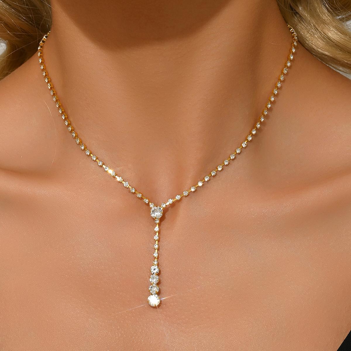 Fashion Light Luxury Simple Popular Jewelry Short Necklace Rhinestone Wedding Women S Jewelry
Fashion Light Luxury Simple Popular Jewelry Short Necklace Rhinestone Wedding Women S Jewelry