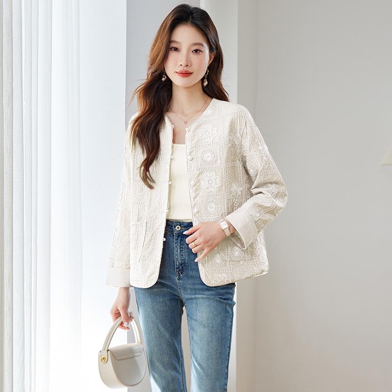 2025 Spring/Summer Women s Loose-Fit Embroidered Jacket: New Chinese Retro Style, Round Neck, Outerwear SP6057 XL 120-130 lbs
2025 Spring/Summer Women s Loose-Fit Embroidered Jacket: New Chinese Retro Style, Round Neck, Outerwear SP6057 XL 120-130 lbs