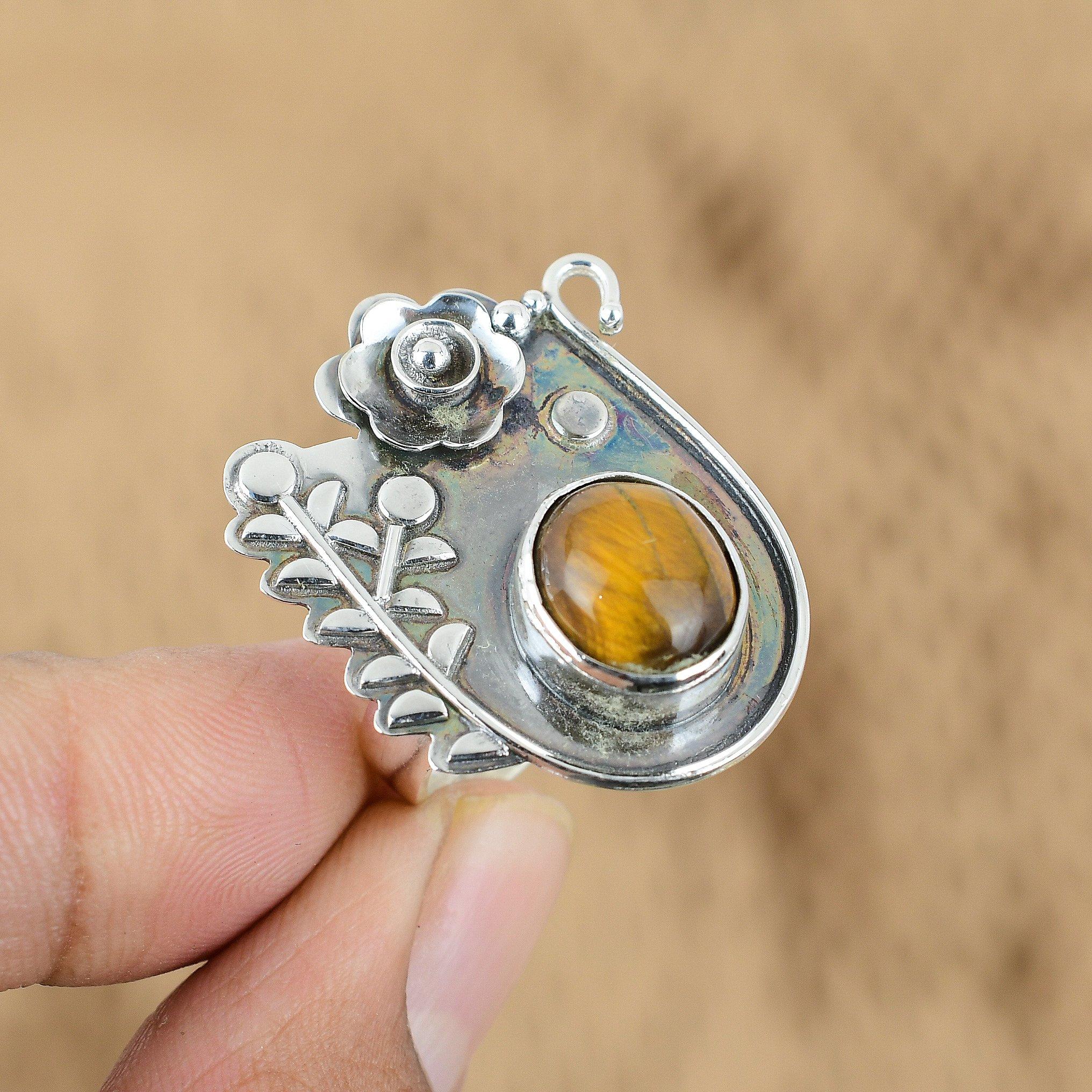 925 Sterling Silver Oval Tiger s Eye Stone Statement Flower Promise Ring Jewelry Yes
925 Sterling Silver Oval Tiger s Eye Stone Statement Flower Promise Ring Jewelry Yes