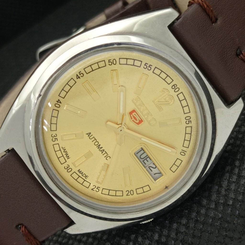 Б/У винтажные часы SEIKO 5 AUTOMATIC 7006A JAPAN MENS D/D GOLDEN WATCH 596-a312780-9 SKU596-a312780
Б/У винтажные часы SEIKO 5 AUTOMATIC 7006A JAPAN MENS D/D GOLDEN WATCH 596-a312780-9 SKU596-a312780
