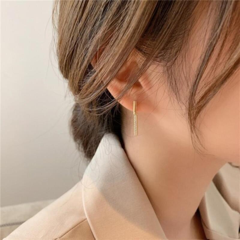 Women s drop earrings simple cubic zirconia earrings A32519_ONECOLOR
Women s drop earrings simple cubic zirconia earrings A32519_ONECOLOR
