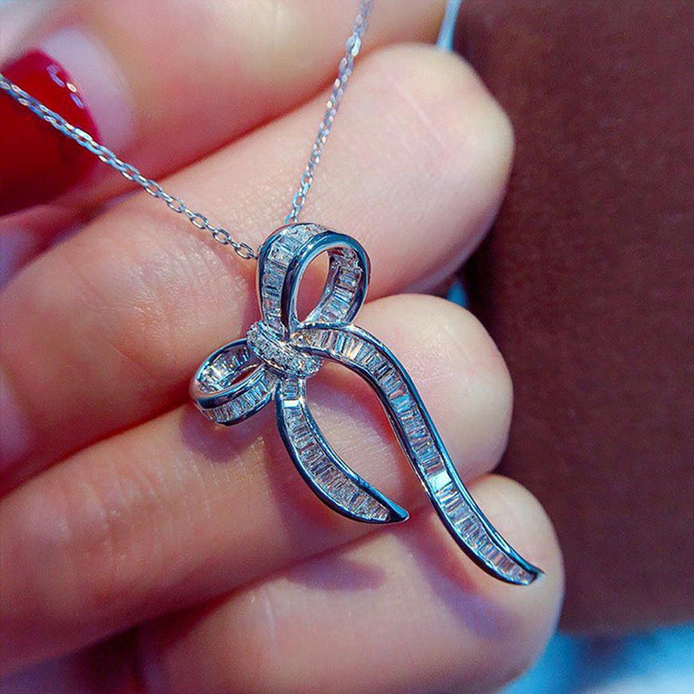 Huitan Luxury Silver Color Bow Pendant Necklace Women AAA White Cubic Zirconia Stylish Versatile Lady Necklaces 2021 New WHITE&45cm
Huitan Luxury Silver Color Bow Pendant Necklace Women AAA White Cubic Zirconia Stylish Versatile Lady Necklaces 2021 New WHITE&45cm