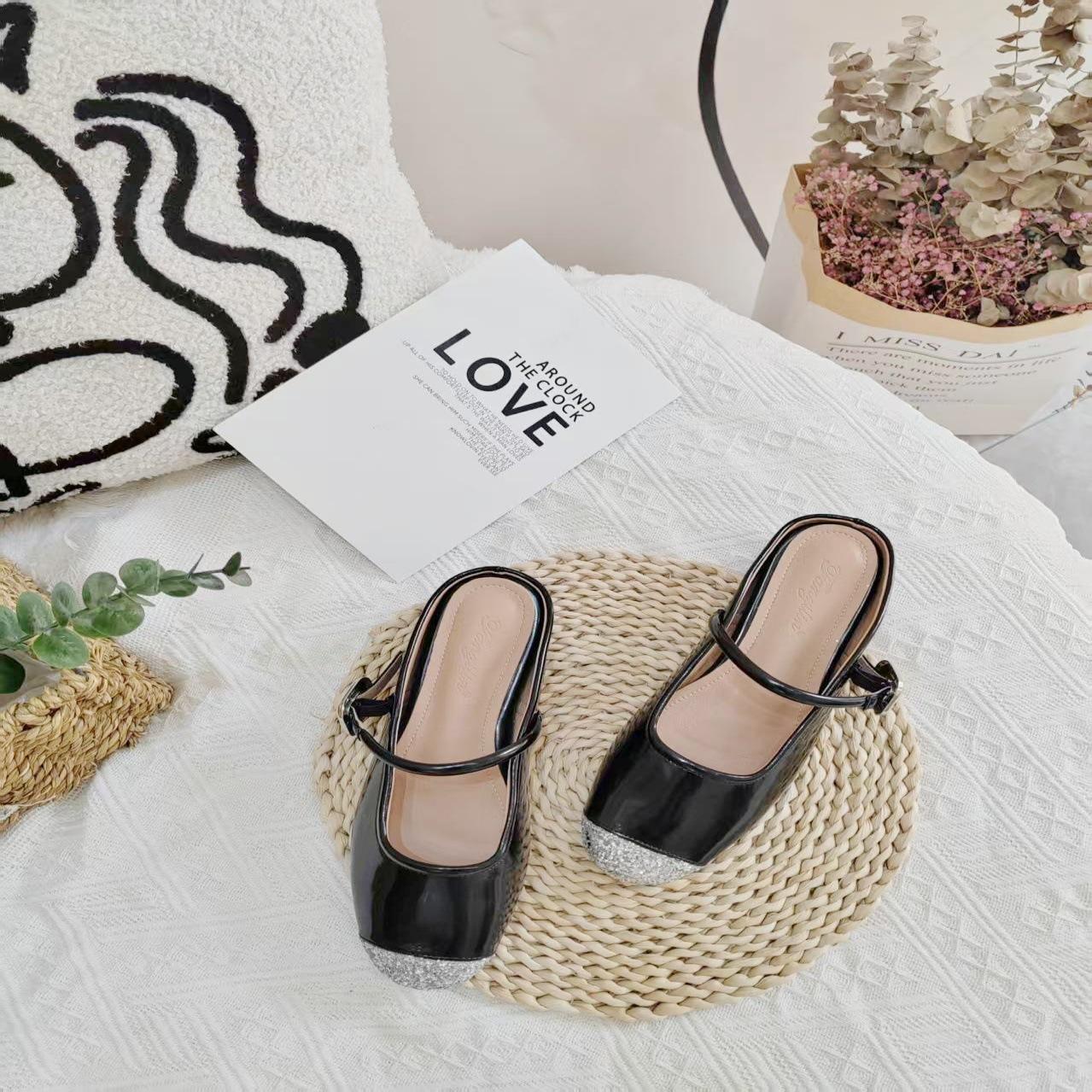 Туфли на платформе Lai Ren, туфли Мэри Джейн, одинарные туфли, летние, новые, изысканные, универсальные, плоские, серебристые, маленькие кожаные туфли 40 чёрный
Туфли на платформе Lai Ren, туфли Мэри Джейн, одинарные туфли, летние, новые, изысканные, универсальные, плоские, серебристые, маленькие кожаные туфли 40 чёрный