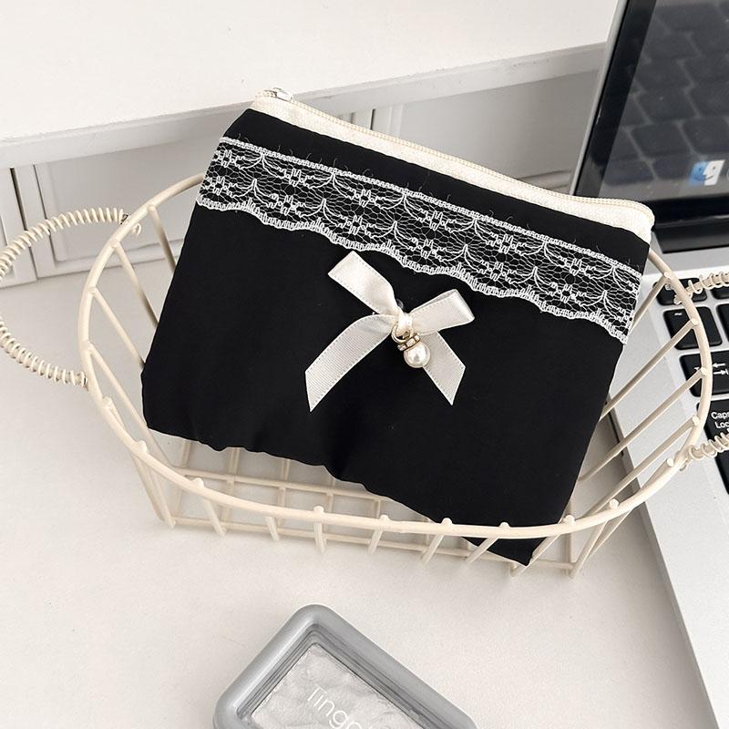Black Women s Makeup Storage Pouch with Quilted Padding Bow Decoration Zipper Cute Female Cosmetic Coin Purse Case Bags
Black Women s Makeup Storage Pouch with Quilted Padding Bow Decoration Zipper Cute Female Cosmetic Coin Purse Case Bags