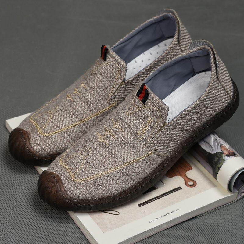 Men s Breathable Linen Slip-On Cloth Shoes with Versatile Soft Sole and Handmade Stitching. 39 чёрный
Men s Breathable Linen Slip-On Cloth Shoes with Versatile Soft Sole and Handmade Stitching. 39 чёрный