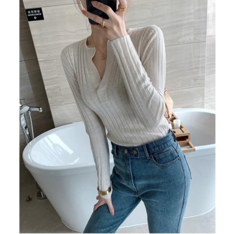 Autumn Women s V-neck Sweater Retro Pullover Knitted Sweater Long Sleeved Inner Sweater S бежевий
Autumn Women s V-neck Sweater Retro Pullover Knitted Sweater Long Sleeved Inner Sweater S бежевий