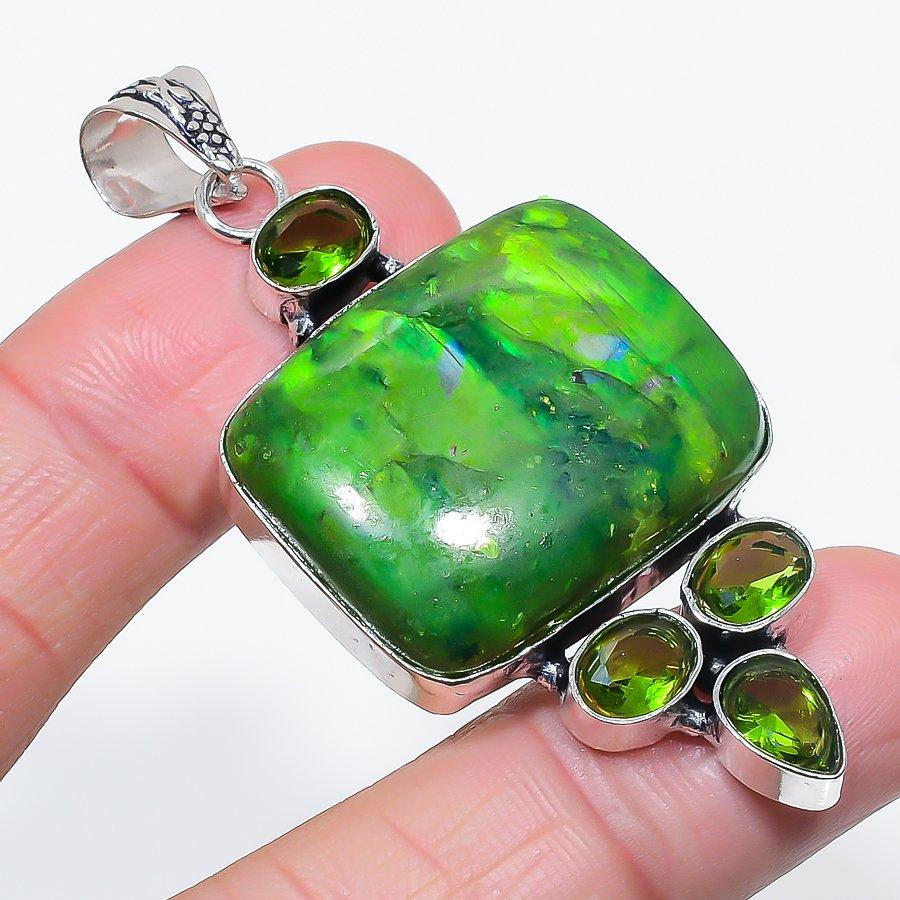 Natural Green Labradorite, Peridot 925 Sterling Silver Pendant 2.60 N8w04
Natural Green Labradorite, Peridot 925 Sterling Silver Pendant 2.60 N8w04