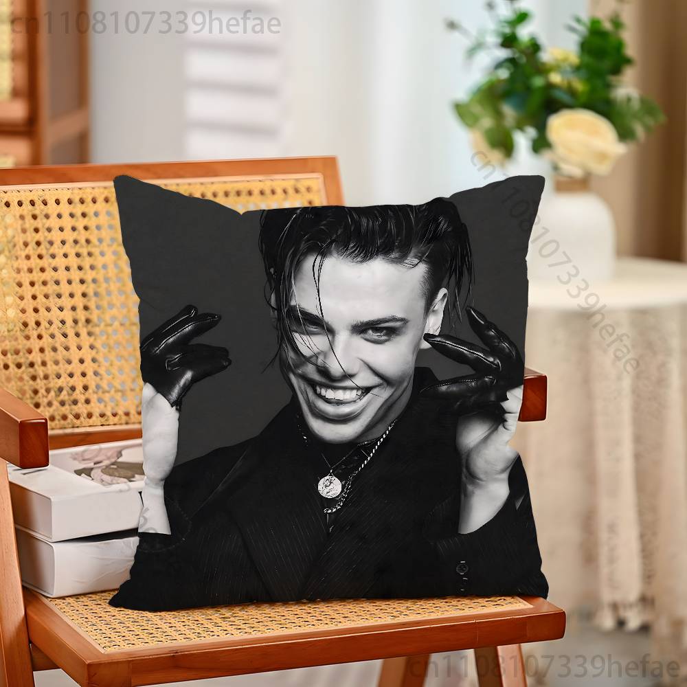 YYungblud Singer YB Print Polyester Pillow Case for Valentine gift Home Sofa Cushion Cover Decoration Custom 30x30cm
YYungblud Singer YB Print Polyester Pillow Case for Valentine gift Home Sofa Cushion Cover Decoration Custom 30x30cm