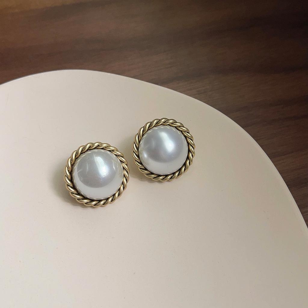 Ретро и модные женские серьги, квадратные серьги-капли масла, элитное чувство, модный темперамент, аксессуары для ушей
Ретро и модные женские серьги, квадратные серьги-капли масла, элитное чувство, модный темперамент, аксессуары для ушей