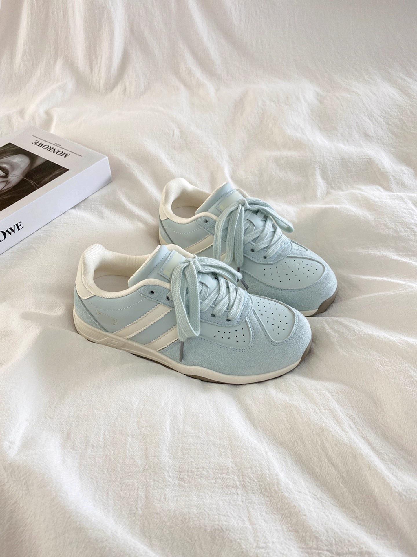 Dexun shoes women s 2025 autumn new soft-soled breathable comfortable lace-up flat-soled college student sports and leisure shoes women 40
Dexun shoes women s 2025 autumn new soft-soled breathable comfortable lace-up flat-soled college student sports and leisure shoes women 40