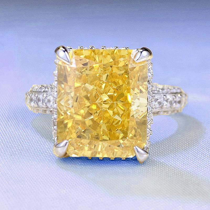 Hui Zhi Yi S925 Silver Diamond Ring 10x12mm - 2023 European & American Bestseller Size 8
Hui Zhi Yi S925 Silver Diamond Ring 10x12mm - 2023 European & American Bestseller Size 8
