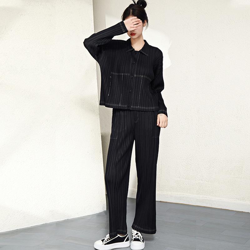 Miyake Women s Retro Denim Two-Piece Set: Versatile Long Sleeve Shirt and Pants for Spring & Autumn 2025. Straight Pants (90-160) абрикосовый
Miyake Women s Retro Denim Two-Piece Set: Versatile Long Sleeve Shirt and Pants for Spring & Autumn 2025. Straight Pants (90-160) абрикосовый