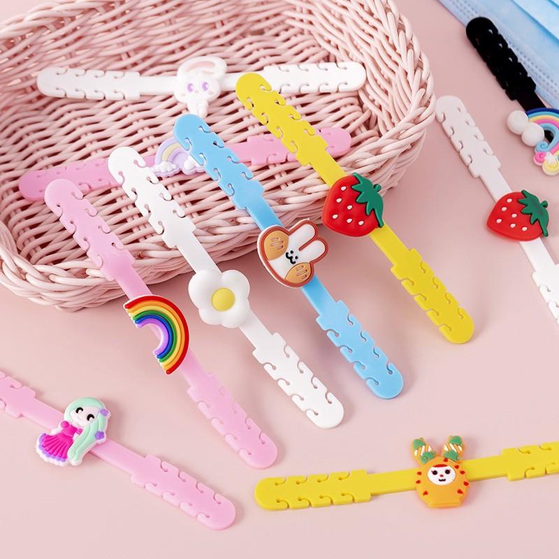 1/3/5PCS Silicone Mask Extender Strap Holder Extension Ear Hook Protector Children Adjustable Anti-Slip Face Masks Ear Pain
1/3/5PCS Silicone Mask Extender Strap Holder Extension Ear Hook Protector Children Adjustable Anti-Slip Face Masks Ear Pain