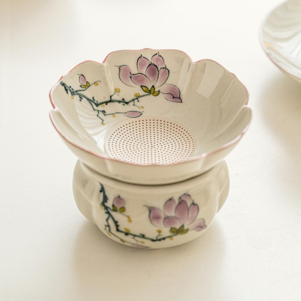 and-Drawn Flower Ceramic Tea Strainer with Holder Base Fine Mesh Filter for Loose-leaf Tea Gongfu Tea Coffee Beverages
and-Drawn Flower Ceramic Tea Strainer with Holder Base Fine Mesh Filter for Loose-leaf Tea Gongfu Tea Coffee Beverages