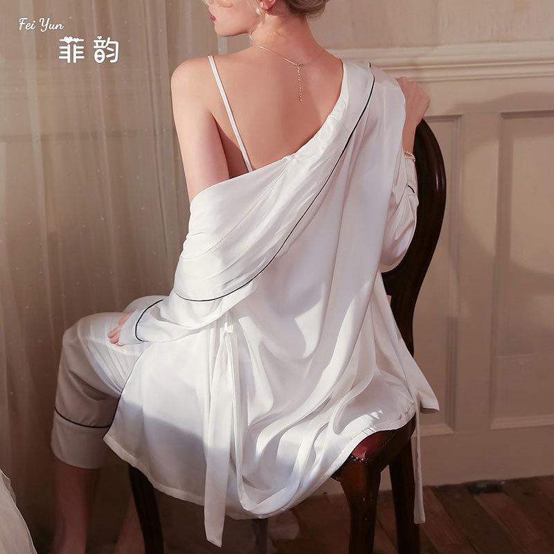 Pajamas Women s Autumn Long-sleeved Trousers Cardigan Set Korean Version Ins Style Women s Ice Silk Satin L білий
Pajamas Women s Autumn Long-sleeved Trousers Cardigan Set Korean Version Ins Style Women s Ice Silk Satin L білий