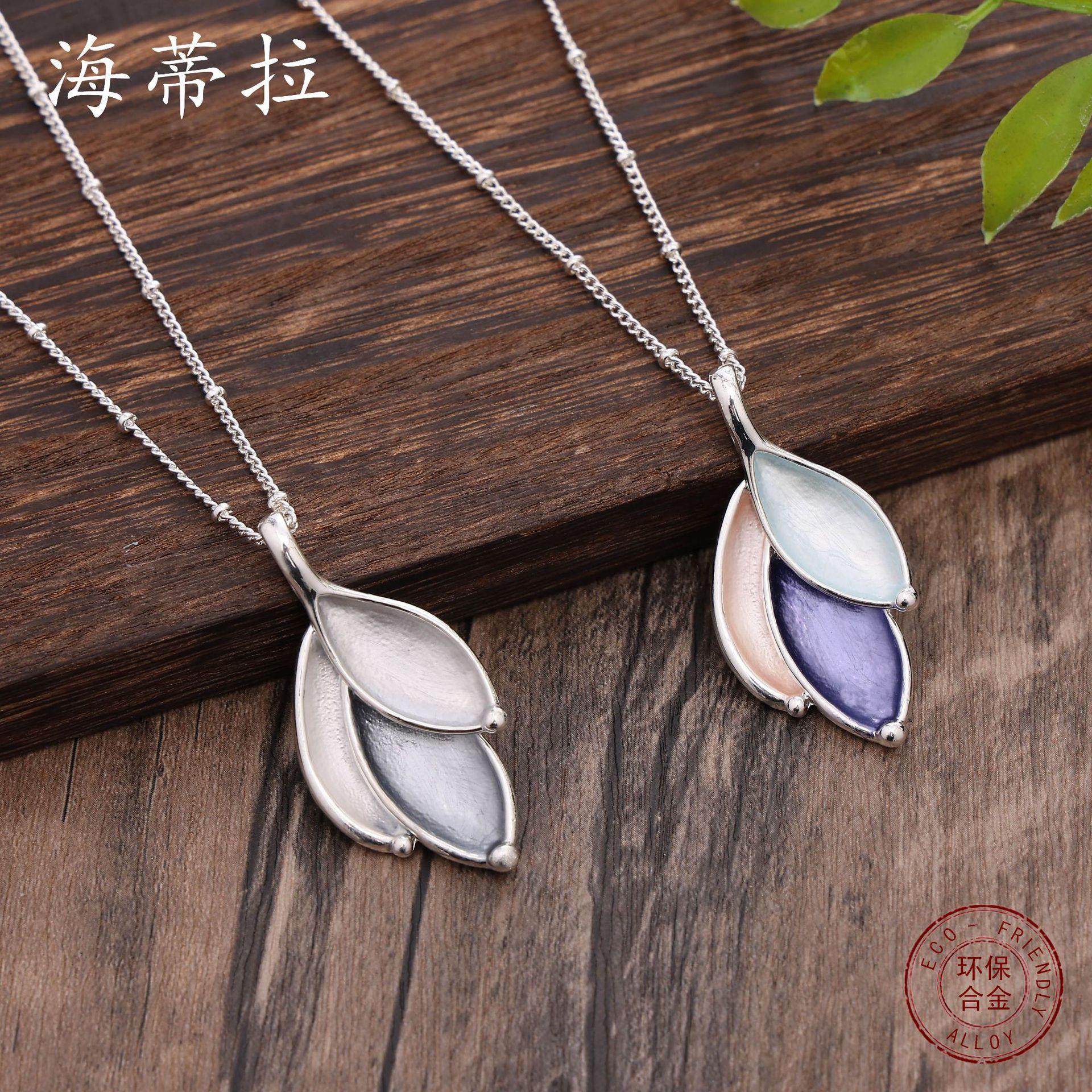 New color-coated geometric petal pendant, simple, small and fresh women s versatile leaf pendant
New color-coated geometric petal pendant, simple, small and fresh women s versatile leaf pendant