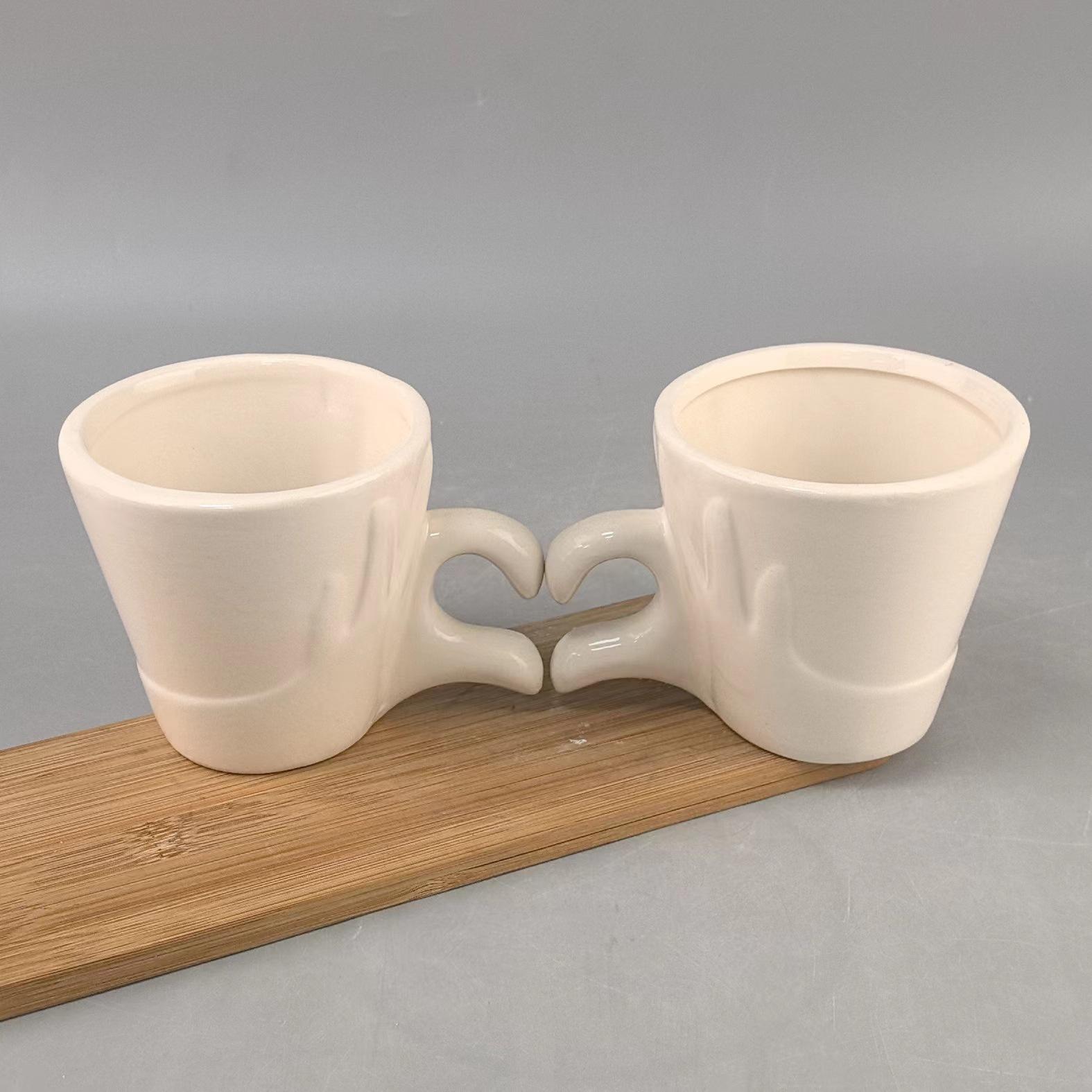 День святого Валентина в китайском стиле Милая кофейная пара в форме сердца Красная кружка-новинка из керамики для пары с ручкой в виде сердца 300ml