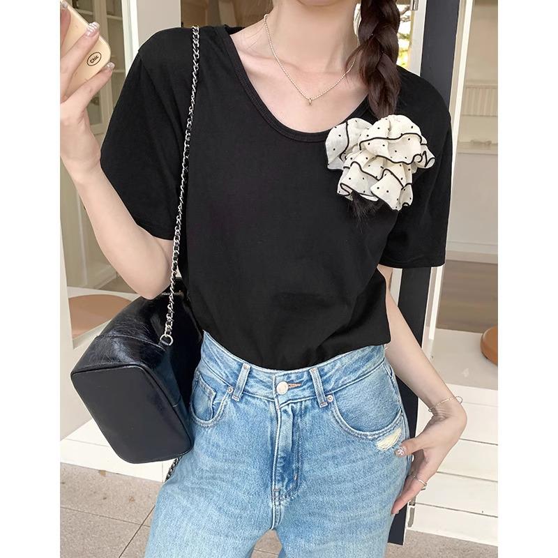 Women s Summer V-Neck Short-Sleeve Snowflake Cotton T-Shirt - Versatile, Simple, Loose Style Large
Women s Summer V-Neck Short-Sleeve Snowflake Cotton T-Shirt - Versatile, Simple, Loose Style Large