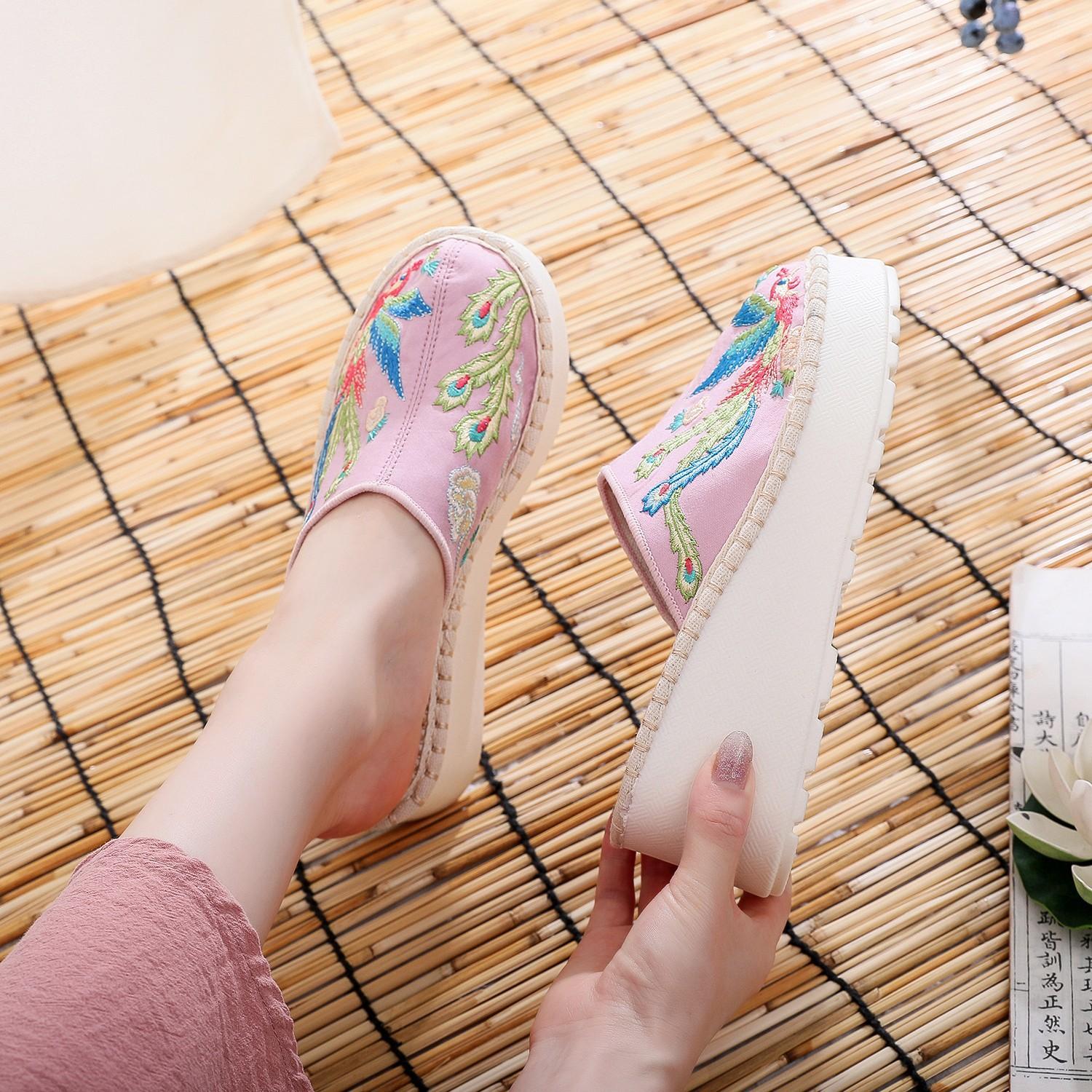 National Style High-heeled Slippers National Embroidery Breathable Fashion Wedge Slippers 34 рожевий
National Style High-heeled Slippers National Embroidery Breathable Fashion Wedge Slippers 34 рожевий