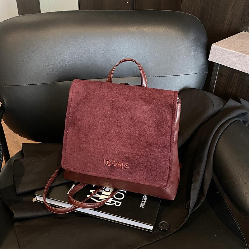 Осень и зима ретро премиум женский рюкзак универсальный рюкзак в стиле колледжа маленькая школьная сумка
Осень и зима ретро премиум женский рюкзак универсальный рюкзак в стиле колледжа маленькая школьная сумка