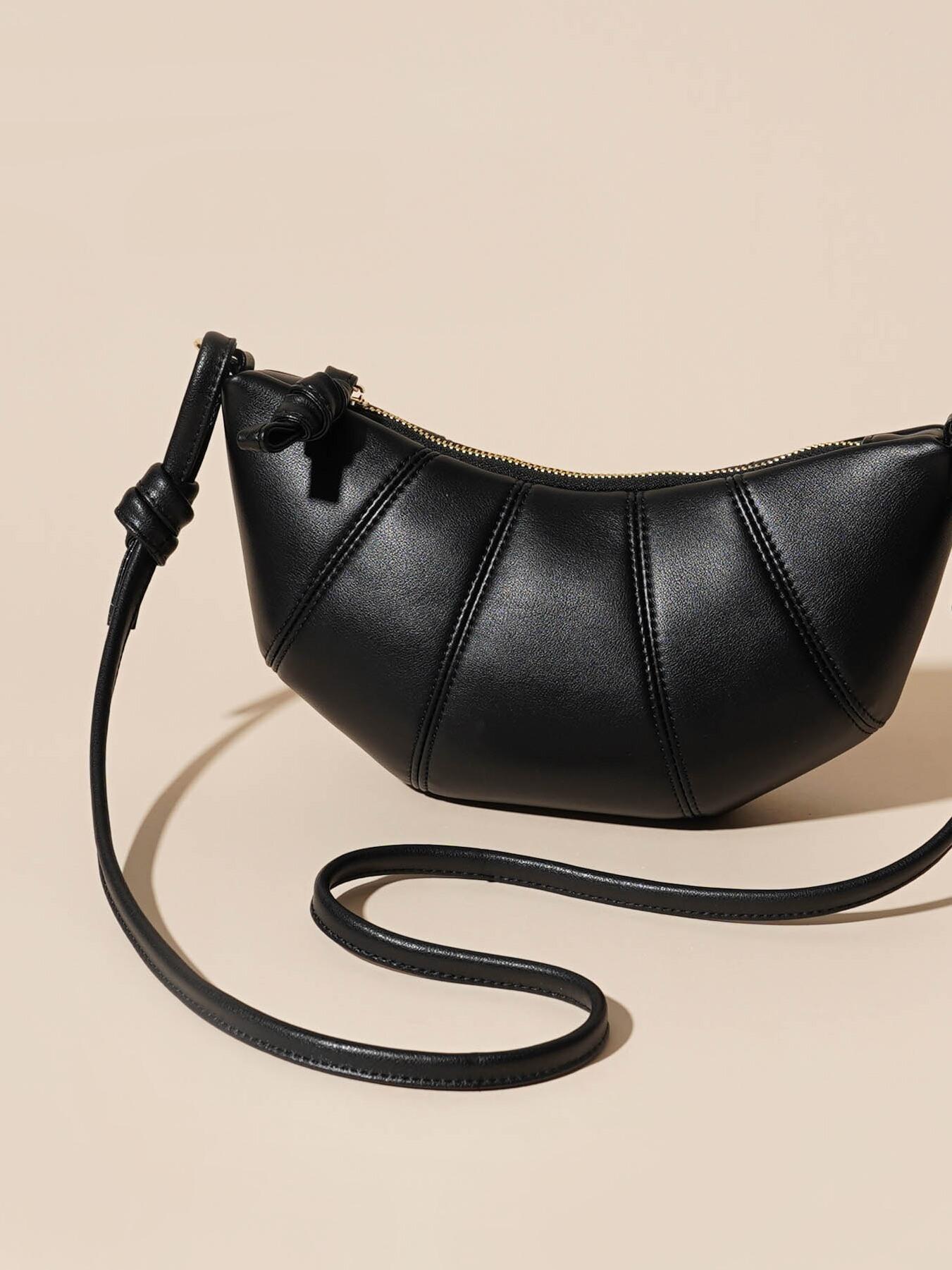 New 2024 New Original Women s Bag Summer Versatile Light Luxury Simple Dumpling Croissant One Shoulder Oblique Across Underarm Bag
New 2024 New Original Women s Bag Summer Versatile Light Luxury Simple Dumpling Croissant One Shoulder Oblique Across Underarm Bag