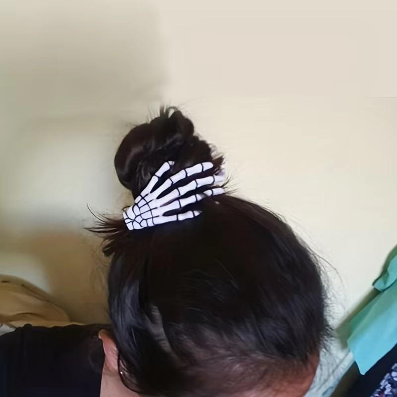 Hot Skeleton Hand Hair Claw Clips,Gothic Bone Shaped Hair Grips for Women,Halloween Party Decoration,Role Play Costume Accessory
Hot Skeleton Hand Hair Claw Clips,Gothic Bone Shaped Hair Grips for Women,Halloween Party Decoration,Role Play Costume Accessory