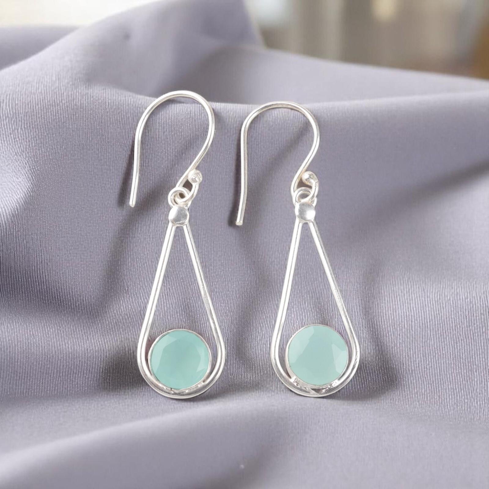 Aqua Chalcedony Gemstone 925 Sterling Silver Jewelry Handcrafted Earrings 1.76 EE-126-12
Aqua Chalcedony Gemstone 925 Sterling Silver Jewelry Handcrafted Earrings 1.76 EE-126-12