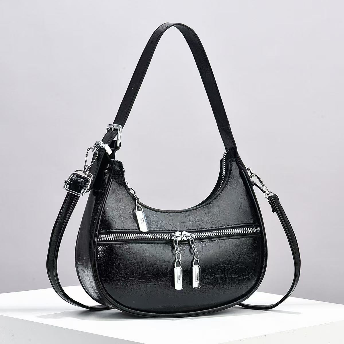 Vintage Women Solic Color Crossbody Bag Women Luxury Designer Shoulder Bags Fashion Mini Handbag Pu Leather Female Underarm Bag 23x6x16cm
Vintage Women Solic Color Crossbody Bag Women Luxury Designer Shoulder Bags Fashion Mini Handbag Pu Leather Female Underarm Bag 23x6x16cm