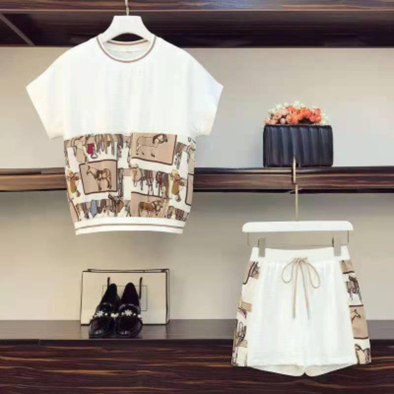 Clothing Fat Girl Covers Her Flesh and Looks Slim and Fashionable In Age-reducing Fashion Summer Shorts Two-piece Casual Suit for Women M
Clothing Fat Girl Covers Her Flesh and Looks Slim and Fashionable In Age-reducing Fashion Summer Shorts Two-piece Casual Suit for Women M