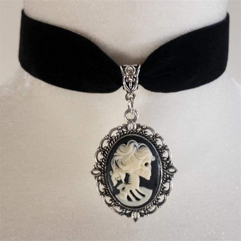 Gothic Retro Palace Style Hepburn Cartoon Princess Beauty Head Necklace Collarbone Chain Accessories Fashion Choker
Gothic Retro Palace Style Hepburn Cartoon Princess Beauty Head Necklace Collarbone Chain Accessories Fashion Choker