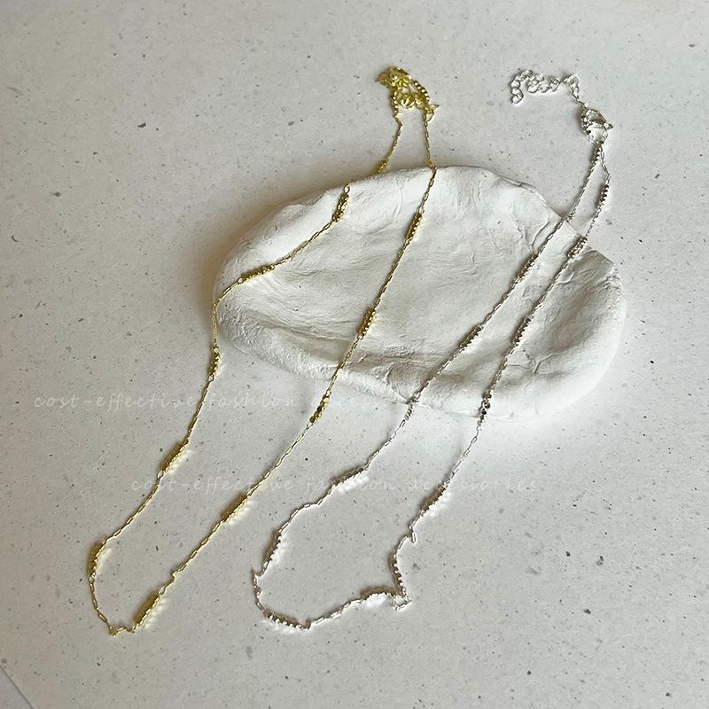 Elegant Silver Clavicle Necklace for Women - Minimalist Luxury Choker with Plain Chain Design
Elegant Silver Clavicle Necklace for Women - Minimalist Luxury Choker with Plain Chain Design