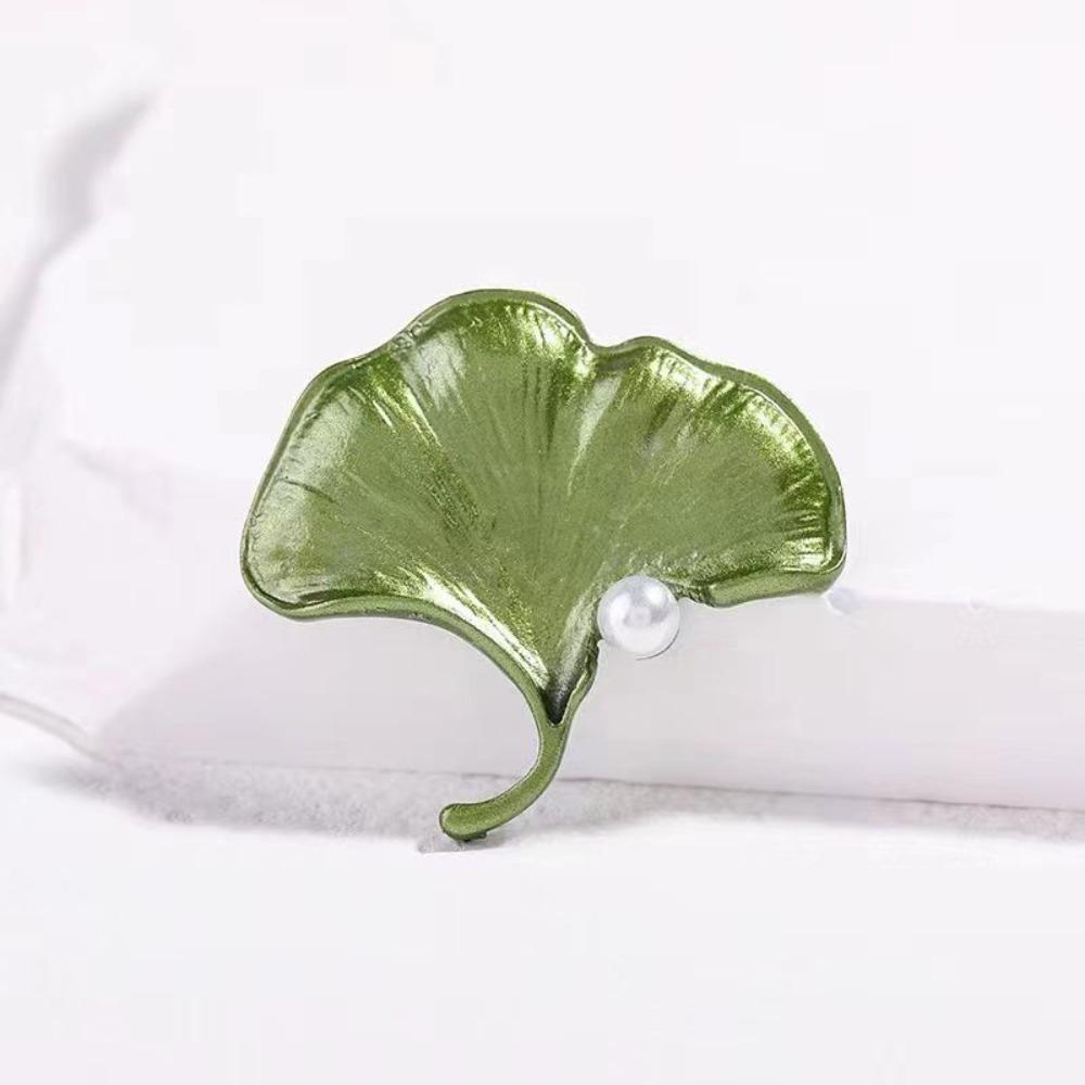Zinc Alloy Plant Leaf Brooches Green Pearl Ginkgo Brooch Flower Pearl Brooches Jewelry Accessories 6
Zinc Alloy Plant Leaf Brooches Green Pearl Ginkgo Brooch Flower Pearl Brooches Jewelry Accessories 6