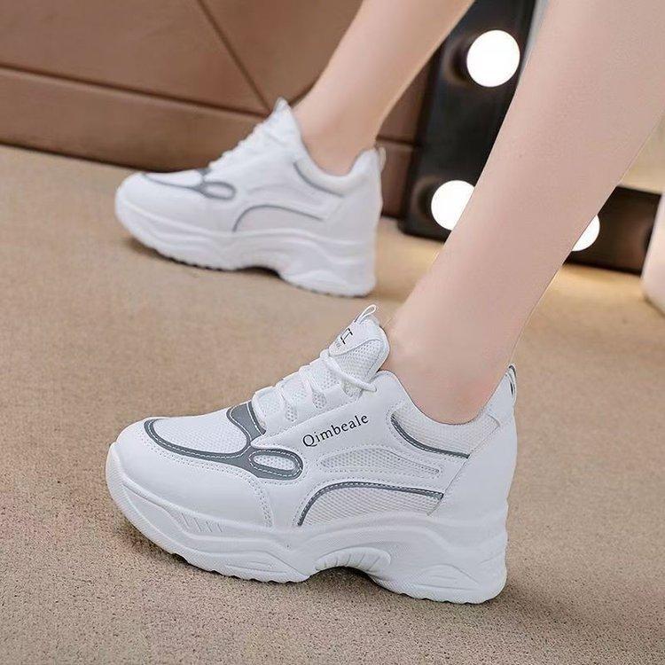 Dad Shoes Women 2026 Spring and Autumn Thick soled Height Increasing Versatile Interior Height Increasing Casual Sports Shoes 40 сірий
Dad Shoes Women 2026 Spring and Autumn Thick soled Height Increasing Versatile Interior Height Increasing Casual Sports Shoes 40 сірий