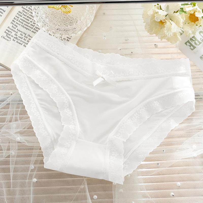 Female Spring and Summer Thin Sexy Ice Silk Without Trace Pure Cotton Antibacterial Breathable Hip Waist Triangle Briefs XL білий
Female Spring and Summer Thin Sexy Ice Silk Without Trace Pure Cotton Antibacterial Breathable Hip Waist Triangle Briefs XL білий
