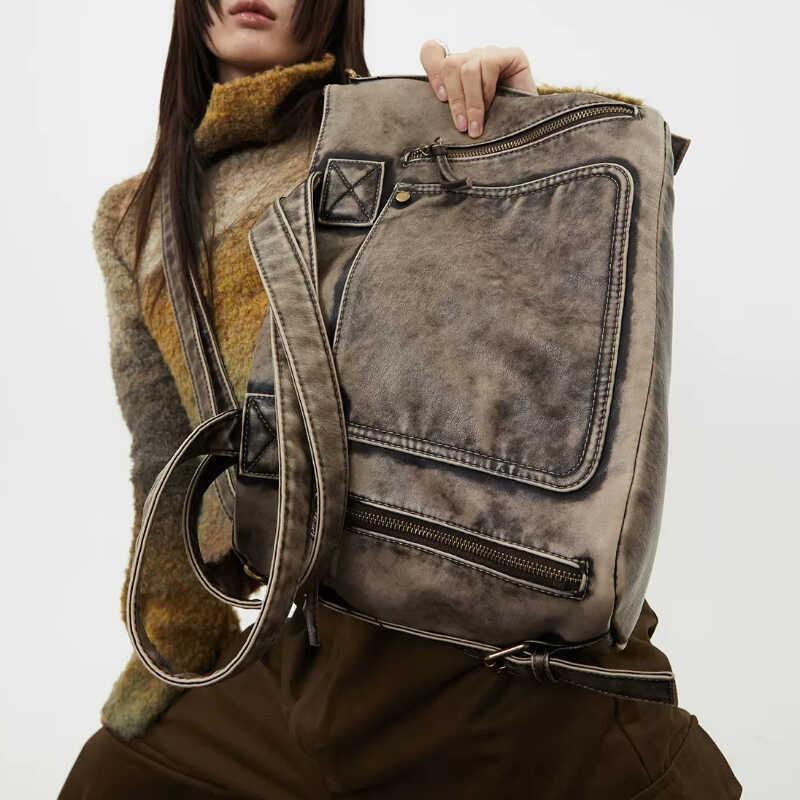 French Maillard Vintage Washed Spice Girl Locomotive Bag Large Capacity Wasteland Wind Shoulder Bag Piece
French Maillard Vintage Washed Spice Girl Locomotive Bag Large Capacity Wasteland Wind Shoulder Bag Piece