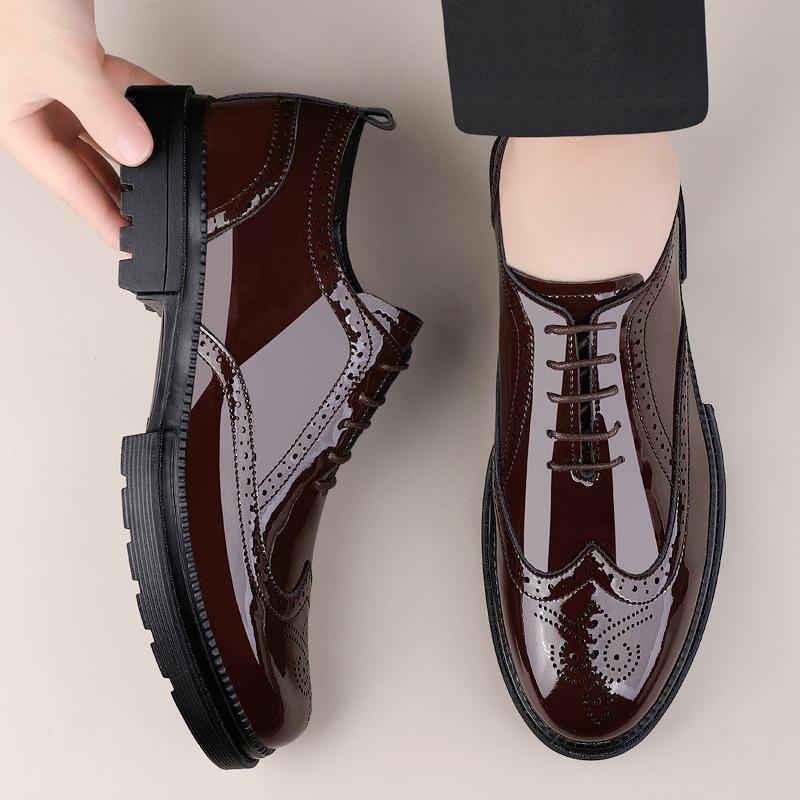 Lace-up breathable leather shoes men s formal business leather British style round head platform casual shoes glossy fashion men s shoes 38 чорний
Lace-up breathable leather shoes men s formal business leather British style round head platform casual shoes glossy fashion men s shoes 38 чорний