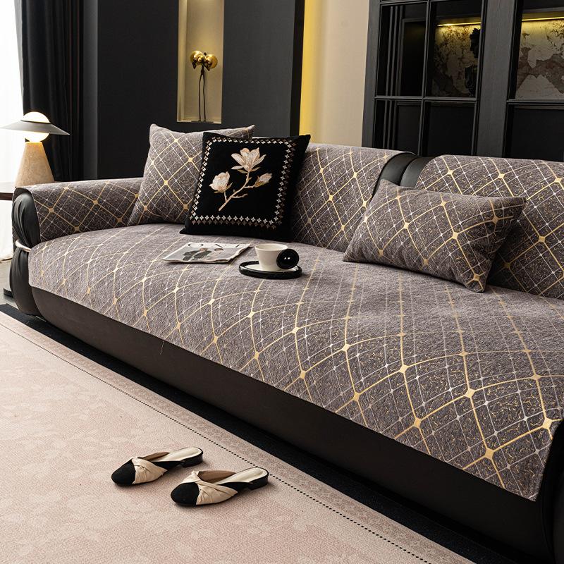 Chenille Sofa Cover Simple Four Season Universal Non Slip Comfortable Sofa Cushion Living Room Decoration Soft Cover Cloth Towel 70X70cm сірий
Chenille Sofa Cover Simple Four Season Universal Non Slip Comfortable Sofa Cushion Living Room Decoration Soft Cover Cloth Towel 70X70cm сірий