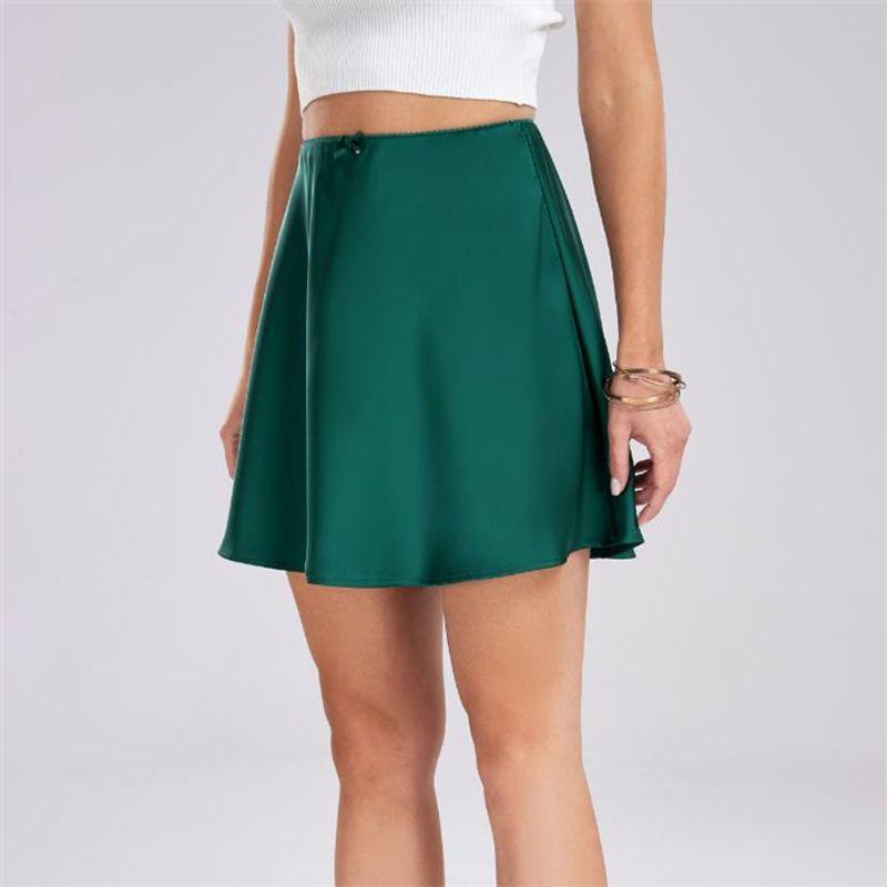 European and American Sexy A- line Satin Short Skirt Mini Skirt Women s Sexy Satin Silk Mini Skirt Dark green M
European and American Sexy A- line Satin Short Skirt Mini Skirt Women s Sexy Satin Silk Mini Skirt Dark green M