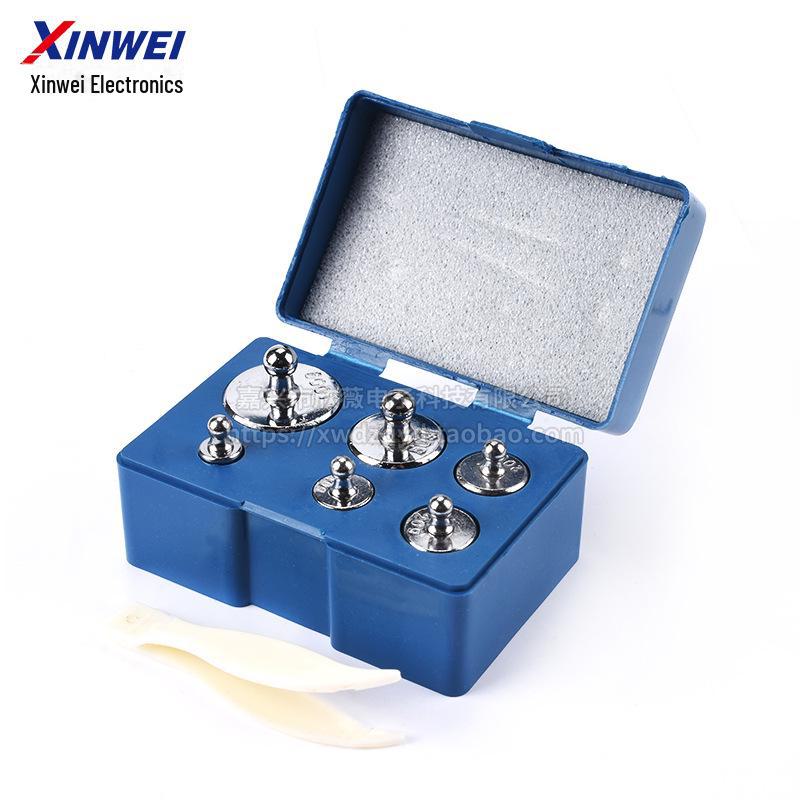 20 г, 100 г, 20+100 г, набор 100 г, набор 200 г с совместимыми электронными весами. Удобное решение для измерения веса.
20 г, 100 г, 20+100 г, набор 100 г, набор 200 г с совместимыми электронными весами. Удобное решение для измерения веса.