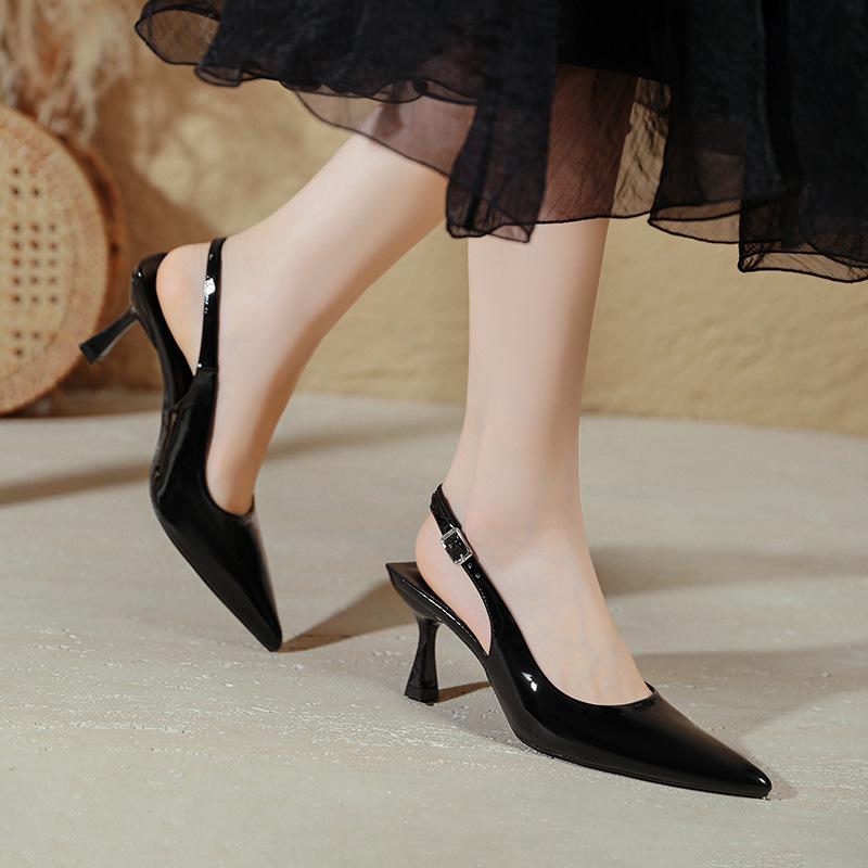 Baotou sandals women s new pointed back empty single shoes burgundy word with sexy stiletto high heels 35 бордовий
Baotou sandals women s new pointed back empty single shoes burgundy word with sexy stiletto high heels 35 бордовий