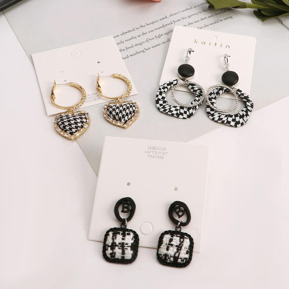Square Sweet Women Earrings Stud Earrings Korean Style Earrings Checkerboard Plaid Earrings E
Square Sweet Women Earrings Stud Earrings Korean Style Earrings Checkerboard Plaid Earrings E
