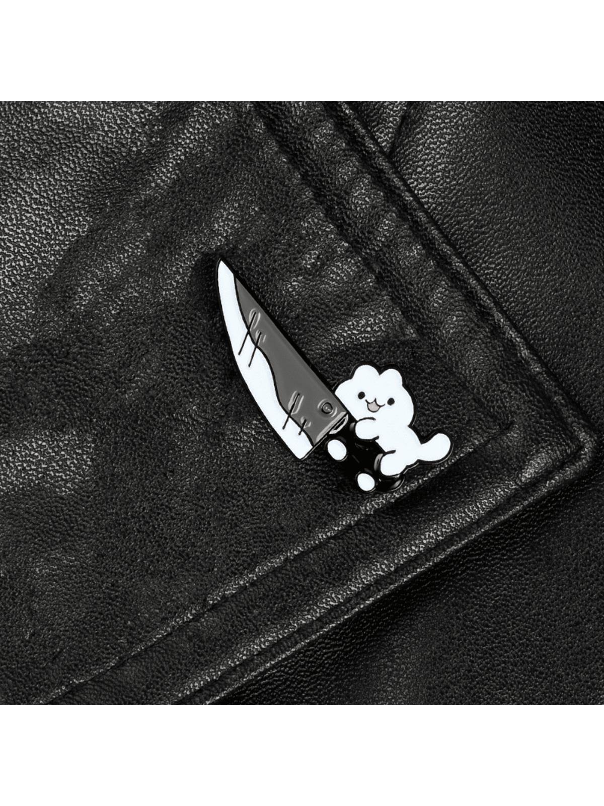 1 piece of women s cartoon cute cat with a knife shaped brooch, daily matching clothing, bags, accessories, metal badges
1 piece of women s cartoon cute cat with a knife shaped brooch, daily matching clothing, bags, accessories, metal badges