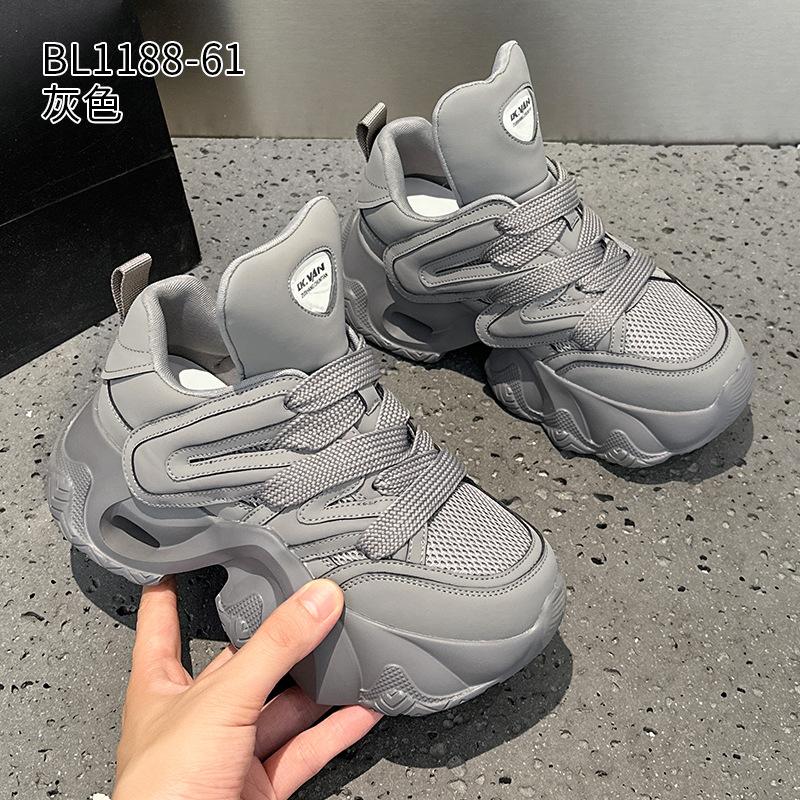 Thick-soled trend rocking bottom dad shoes women s 2 spring and autumn new breathable small casual shoes 40 сірий колір
Thick-soled trend rocking bottom dad shoes women s 2 spring and autumn new breathable small casual shoes 40 сірий колір