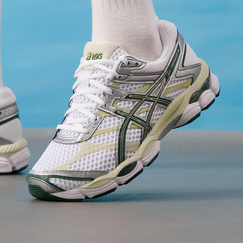 ASICS 1203A733-105 Unisex Sportstyle Shoes US 10.5
ASICS 1203A733-105 Unisex Sportstyle Shoes US 10.5
