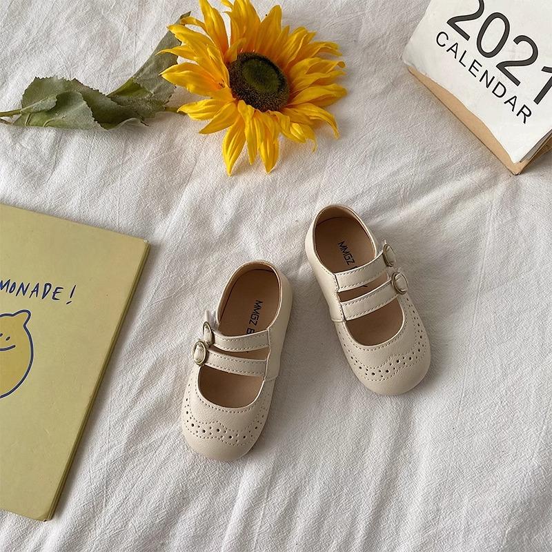 Нове весняне взуття принцеси Дитяче невелике шкіряне взуття Корейське взуття в стилі ретро для дівчаток Повсякденне взуття проти ковзання на липучці 30 білий
Нове весняне взуття принцеси Дитяче невелике шкіряне взуття Корейське взуття в стилі ретро для дівчаток Повсякденне взуття проти ковзання на липучці 30 білий