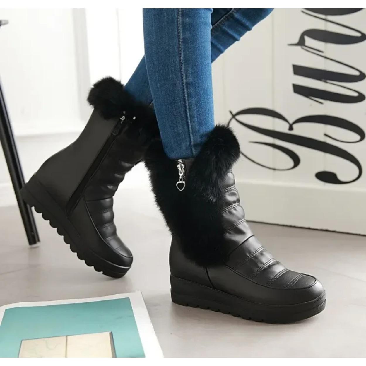 2026 New Rabbit Fur Women Ankle Boots Wedges Platform Waterproof Snow Boots Thick Plush Warm Winter Female Booties Ladies Shoes 43 чорний
2026 New Rabbit Fur Women Ankle Boots Wedges Platform Waterproof Snow Boots Thick Plush Warm Winter Female Booties Ladies Shoes 43 чорний