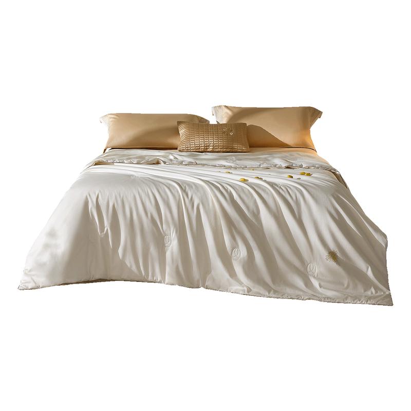 Luolai 100% Mulberry Silk Quilt 220*250cm (for 1.8m bed)
Luolai 100% Mulberry Silk Quilt 220*250cm (for 1.8m bed)