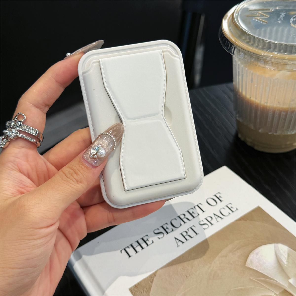For Magsafe Wallet Holder Card Bag Magnetic Phone Kickstand Suitable for IPhone 16 15 Samsung Magnetic Phone Case Bracket Wallet
For Magsafe Wallet Holder Card Bag Magnetic Phone Kickstand Suitable for IPhone 16 15 Samsung Magnetic Phone Case Bracket Wallet