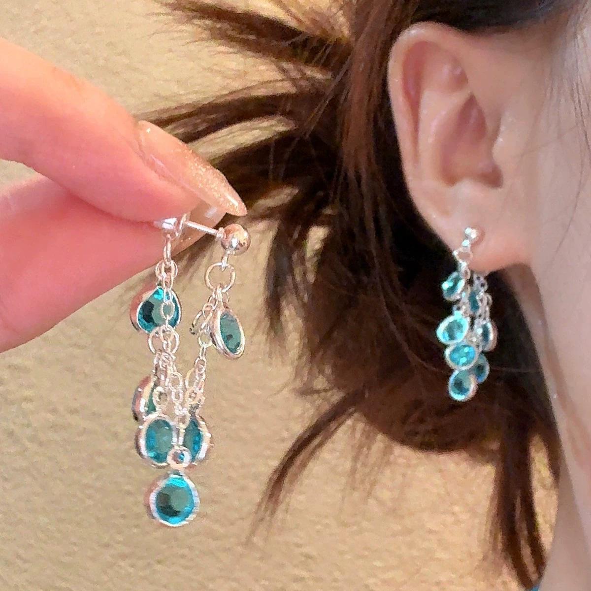 2025 High-End Silver Flower Earrings - Spring & Summer Collection for Women
2025 High-End Silver Flower Earrings - Spring & Summer Collection for Women